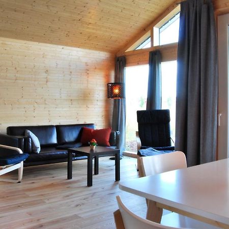 Schwarzes Holzferienhaus Mit Sauna -- Feldrain -- An Der Ostsee, Zierow Bei Wismar, 4-6 Personen Exteriör bild