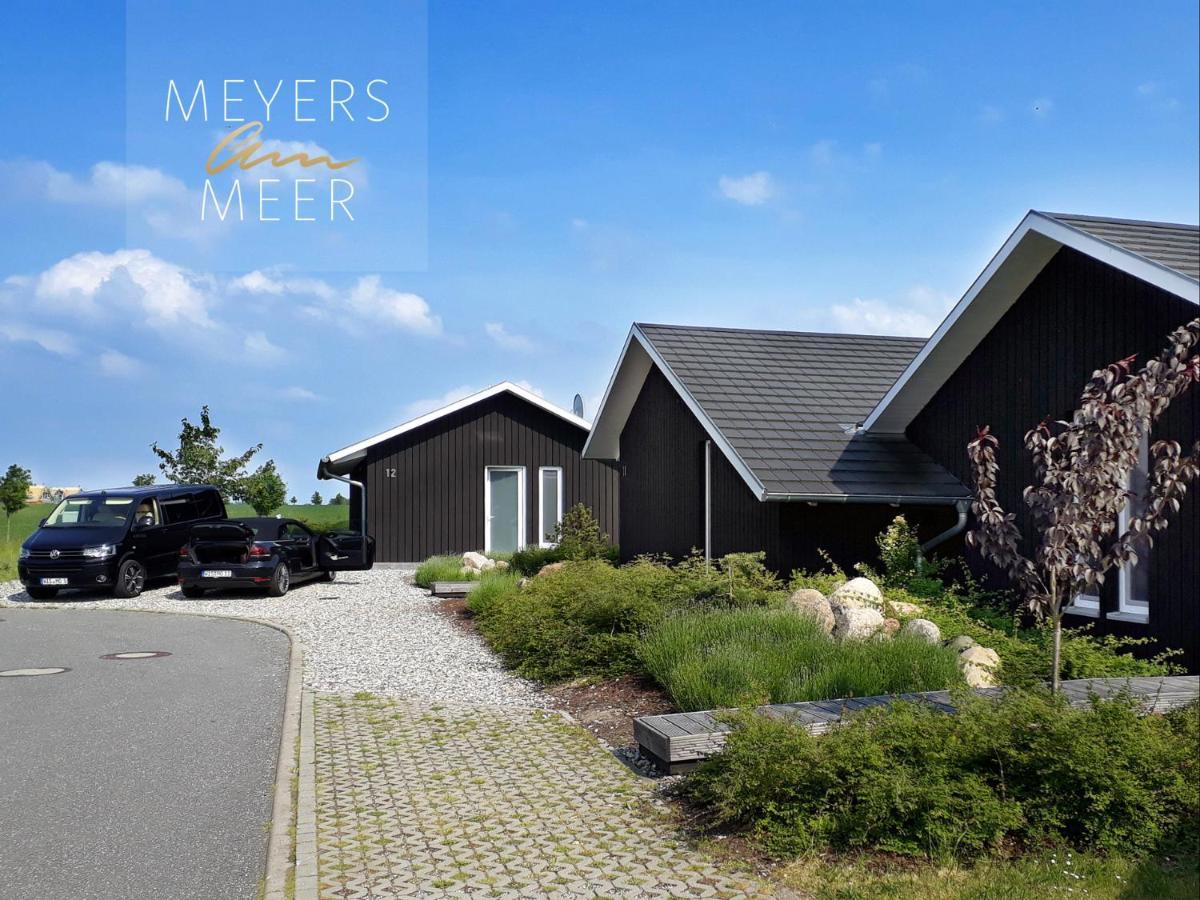 Schwarzes Holzferienhaus Mit Sauna -- Feldrain -- An Der Ostsee, Zierow Bei Wismar, 4-6 Personen Exteriör bild