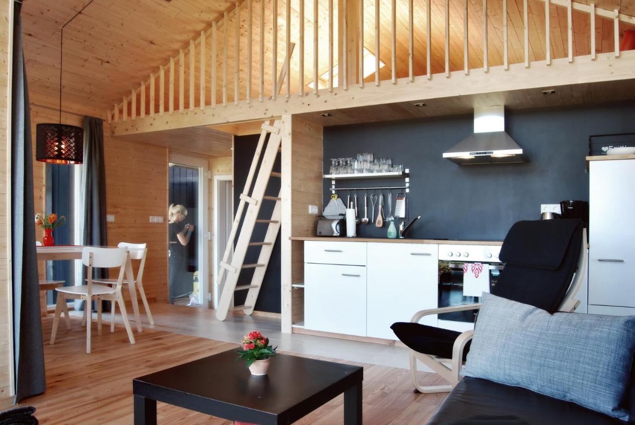 Schwarzes Holzferienhaus Mit Sauna -- Feldrain -- An Der Ostsee, Zierow Bei Wismar, 4-6 Personen Exteriör bild