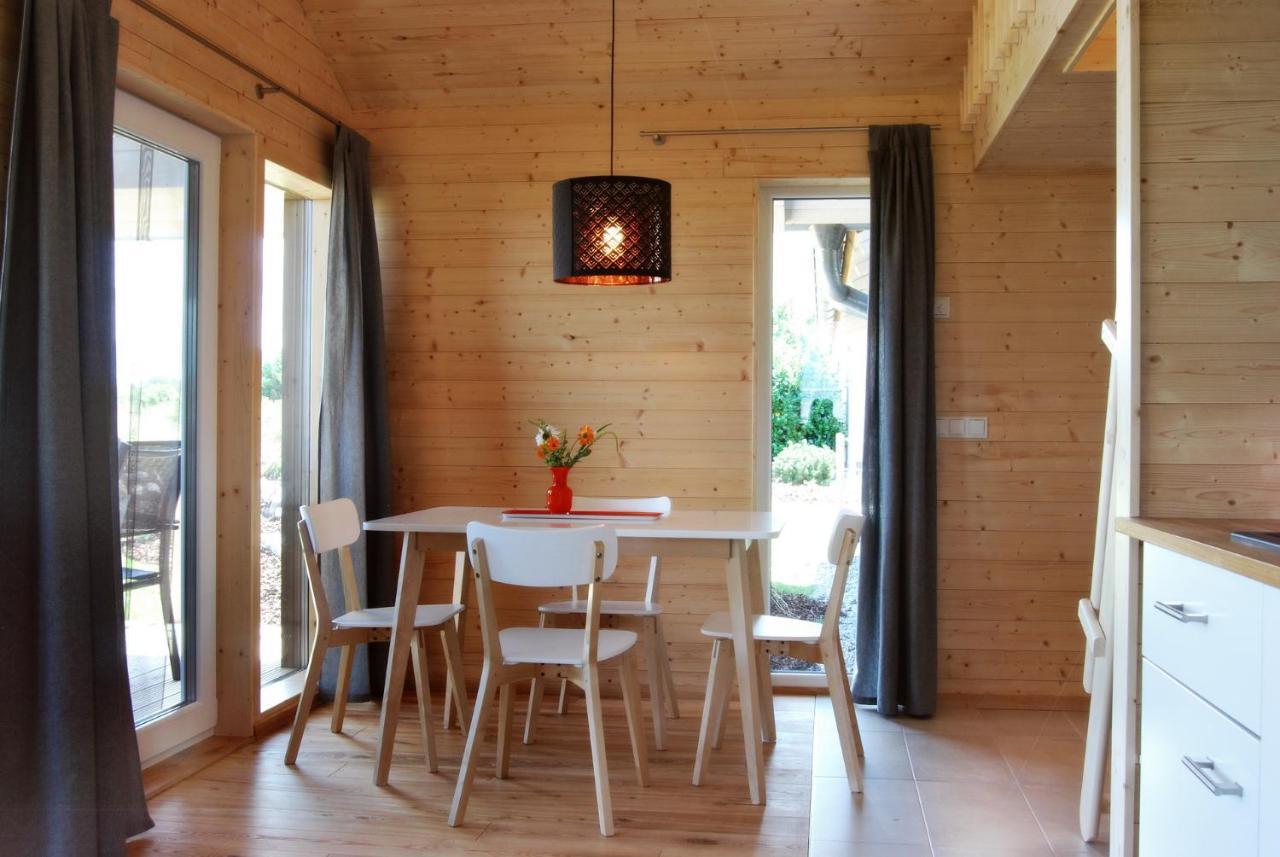 Schwarzes Holzferienhaus Mit Sauna -- Feldrain -- An Der Ostsee, Zierow Bei Wismar, 4-6 Personen Exteriör bild
