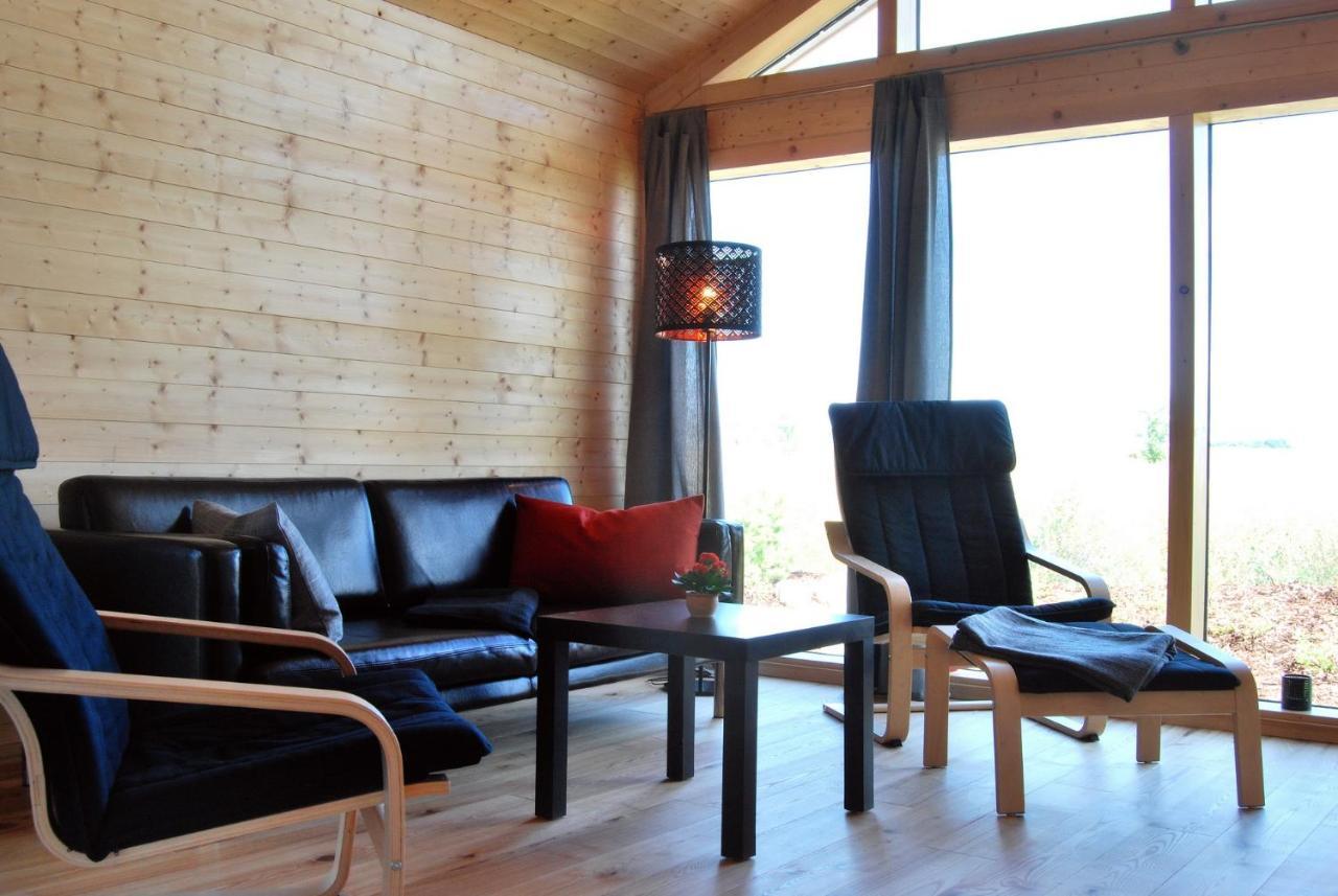 Schwarzes Holzferienhaus Mit Sauna -- Feldrain -- An Der Ostsee, Zierow Bei Wismar, 4-6 Personen Exteriör bild