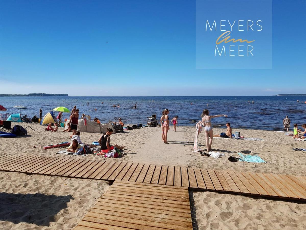 Schwarzes Holzferienhaus Mit Sauna -- Feldrain -- An Der Ostsee, Zierow Bei Wismar, 4-6 Personen Exteriör bild